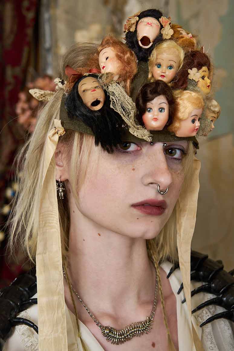 Centipede Girl Necklace - Image 6