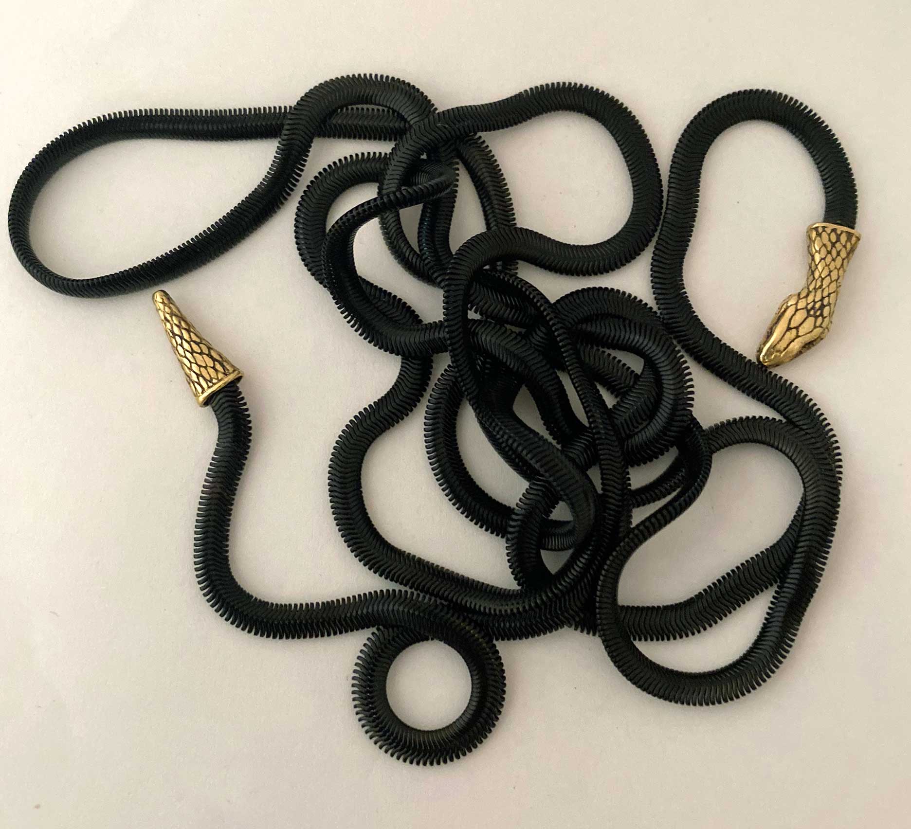 Snake Lariat Necklace in gold & black - Image 4